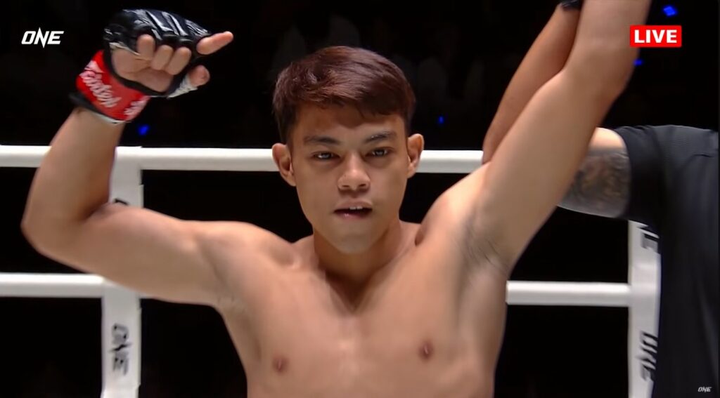 Malaysian Muay Thai fighter, Rifdean Masdor, became the champion at ONE Championship.