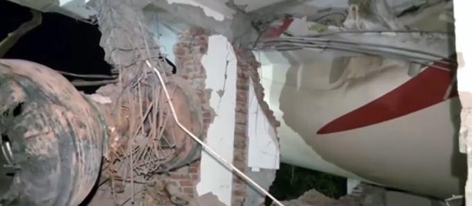 The plane took off and within 30 seconds the plane crashed.