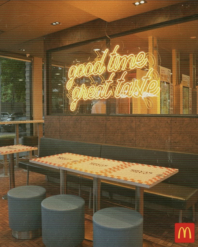 mcdonalds titiwangsa retro dining area