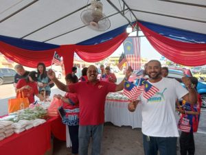 Free breakfast giveaway in Johor spreads love on Malaysia’s 68th National Day