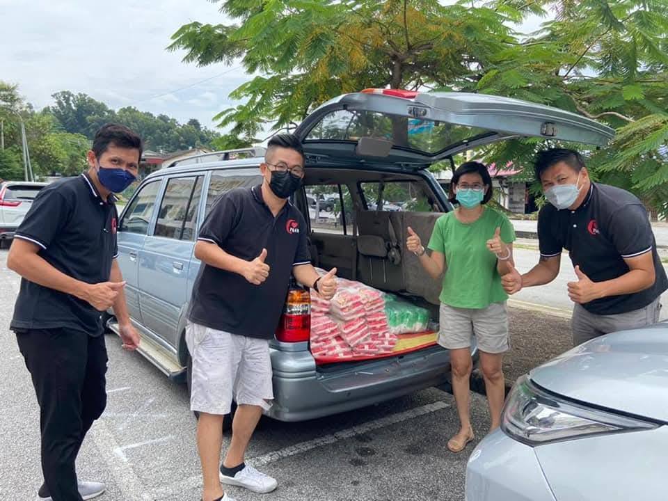 Chen’s mother contributed food donations through the PKSU association