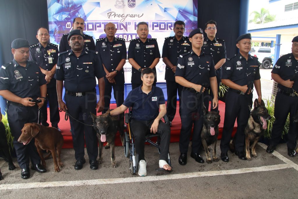 Priority for adopting retired K9s is given to their original handlers, then PDRM staff, and finally to eligible members of the public