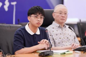 Wong speaking at a press conference  at Wisma MCA on Sept 8, alongside MCA president Datuk Seri Dr Wee Ka Siong after being rejected by six public universities despite a 4.0 CGPA STPM