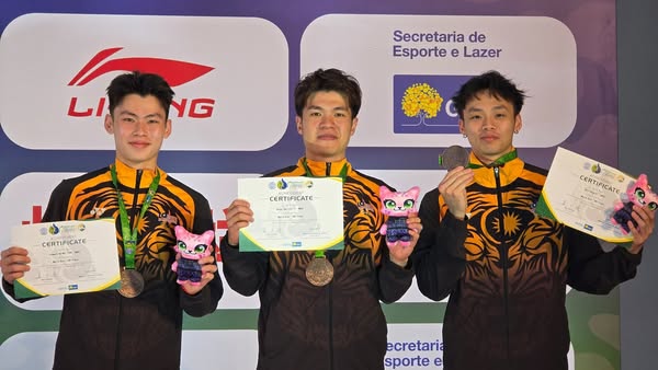 Malaysia’s men’s duilian team was awarded the bronze medal after scoring 9.613 in the final