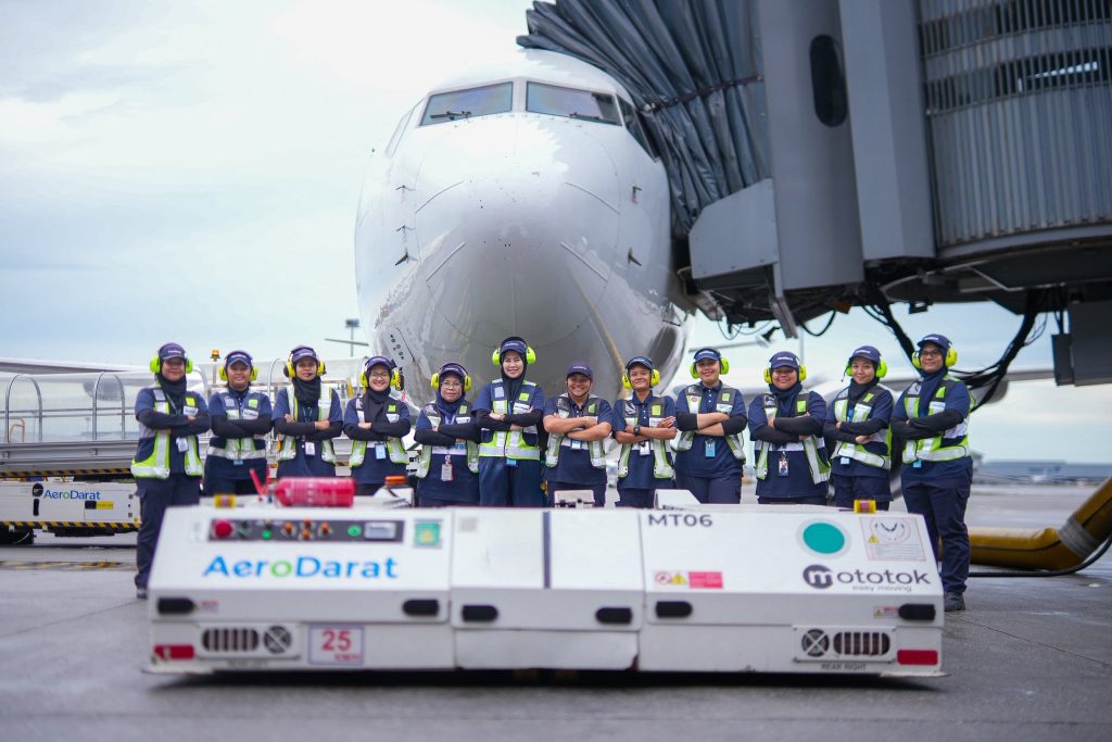 An all-women team of engineers ensures Flight MH2610 is ready for take-off