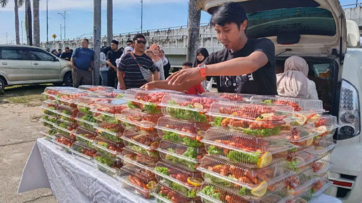 RM85 King Crab Sells Out in 15 Minutes.
