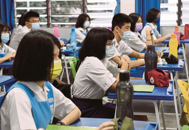 High school graduates earn lesser than degree holders. 