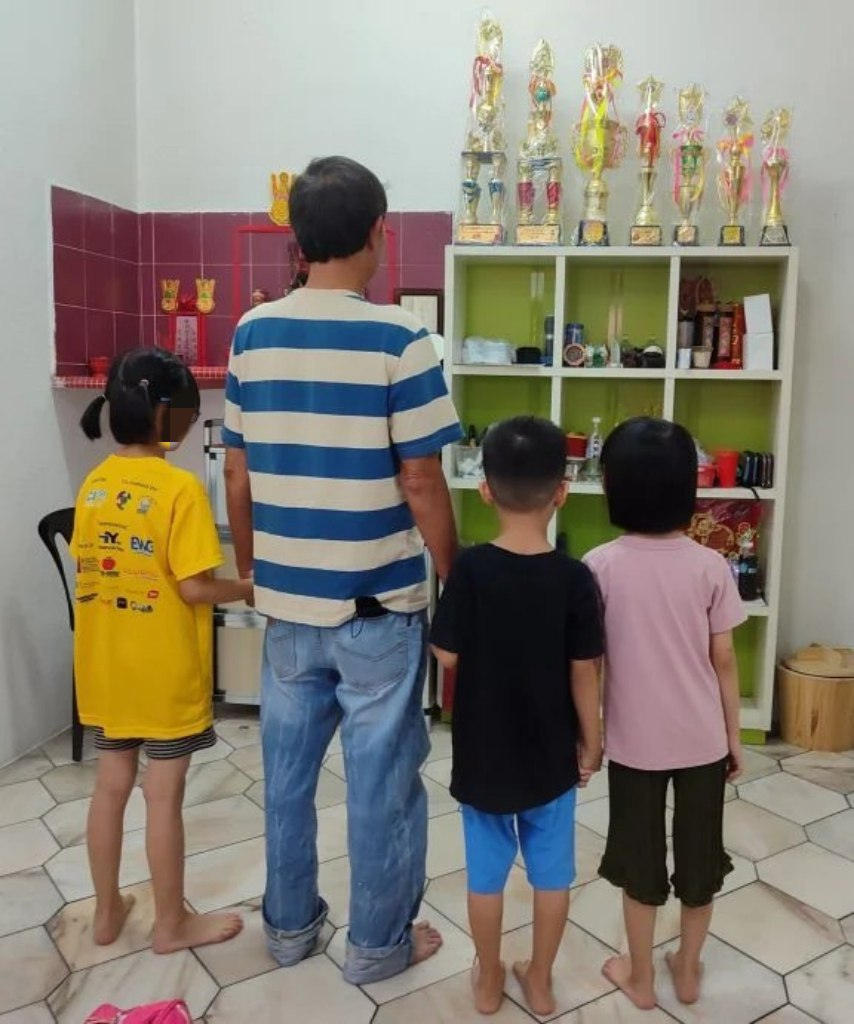 The father sent his children to orphanage due to his financial struggles, hoping they can have a brighter future