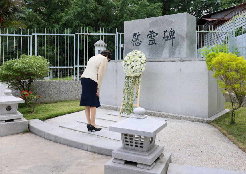 Sanae Takaichi, the Japan PM, Sanae Takaichi paid tribute to fallen soldiers at Japanese Cemetery