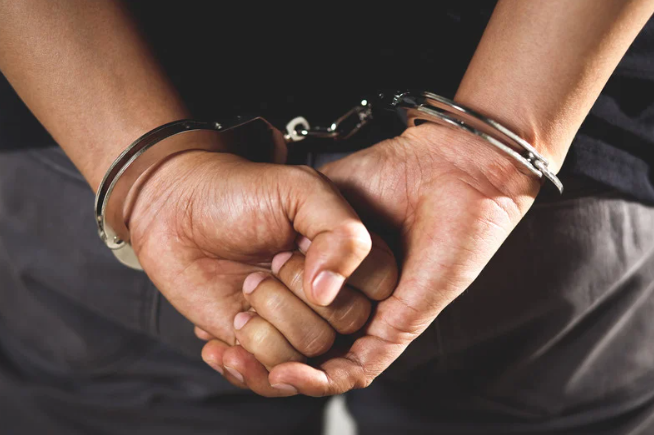 Pictures are for illustration purposes only