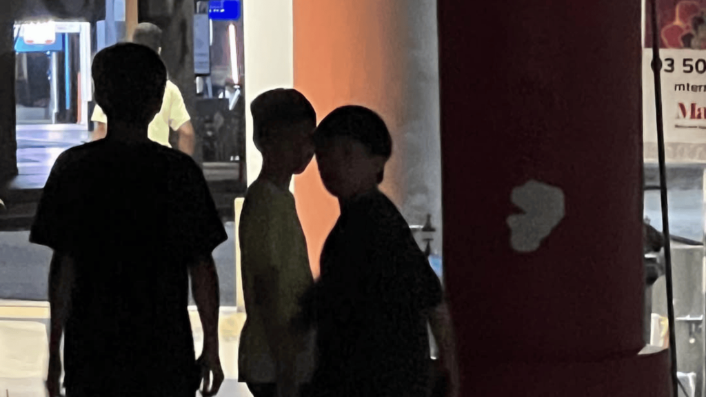 three underage kids attempt buying alcohol