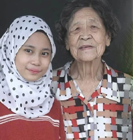 Rohana thanked her foster mother for her love and support over the years