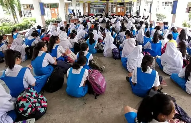 Pictures are for illustration purposes only