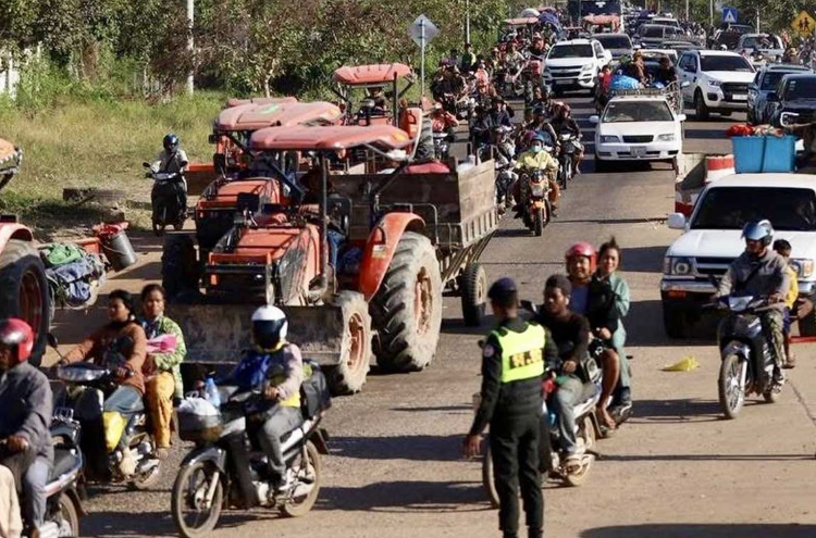 Residents near the Thailand-Cambodia border evacuated