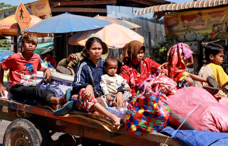 Residents near the Thailand-Cambodia border in Bavet, Preah Vihear began evacuating