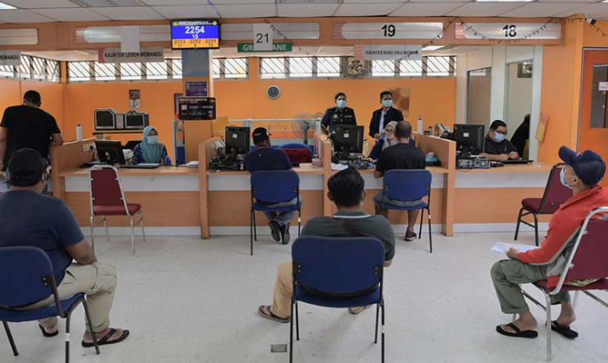 Vincent realised that BM is an important language as it is our national language. 