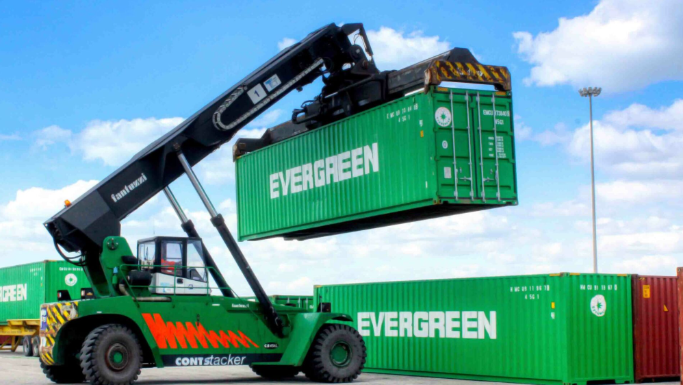 Despite having a challenging year, the company remains committed in offering a hefty bonus. 
