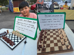 Win RM2 if you can beat him, a 12yo chess challenge at hawker stall in Senawang