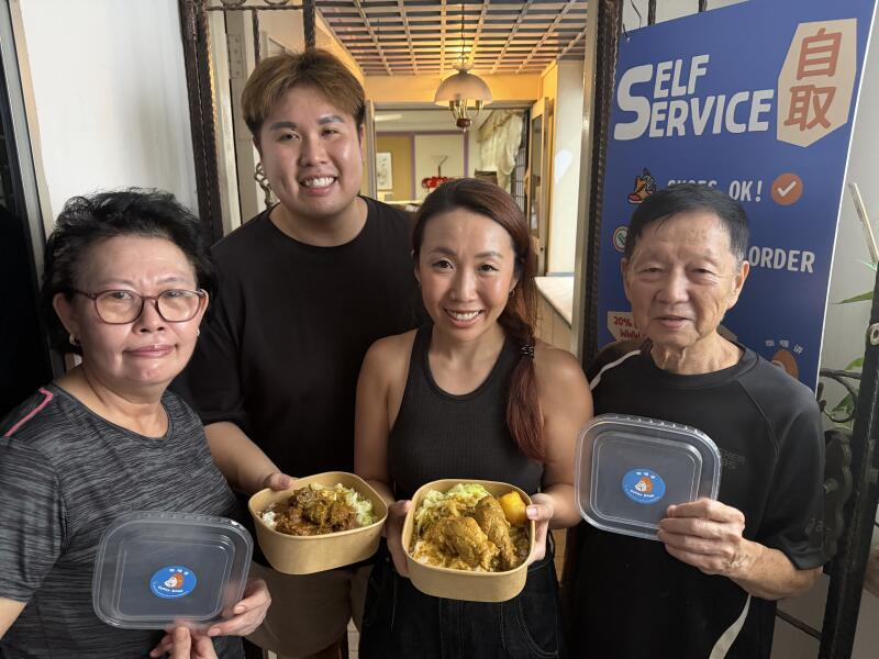 S'pore siblings left high-paying careers to revive parents’ curry rice legacy