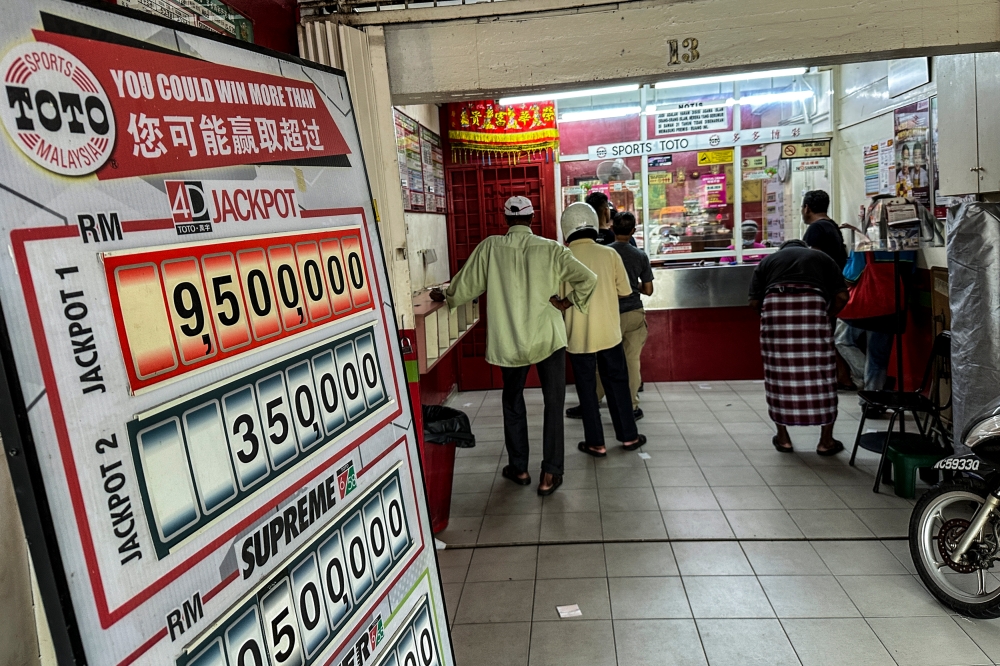 Two M’sian retirees win over RM15.3 million in sports toto jackpots