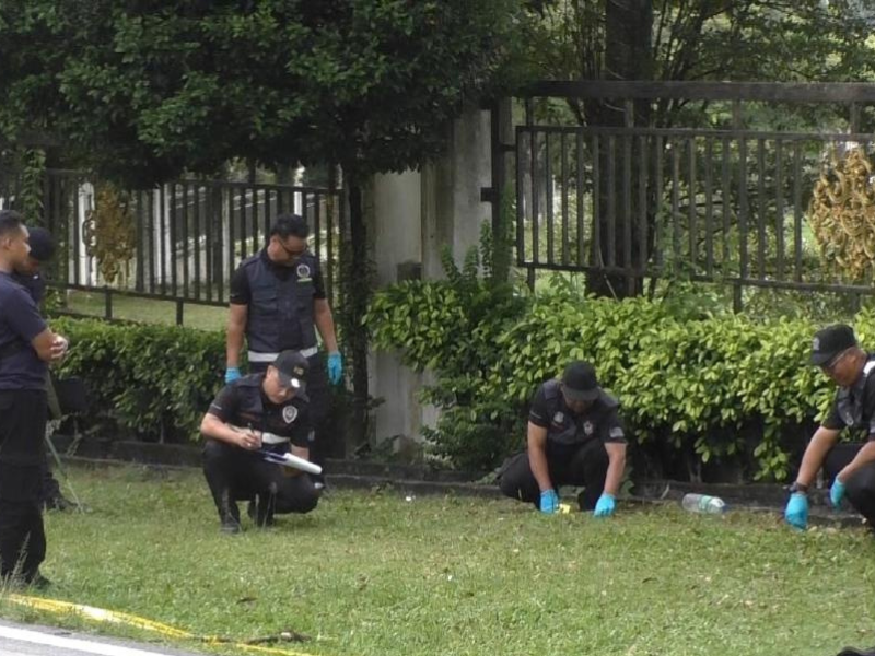 43yo M’sian flees into cemetery after being shot by 2 gunmen outside Penang workshop