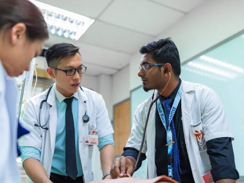 Malaysia’s Ministry of Health faces major doctor shortage as over 3,500 medical officers leave