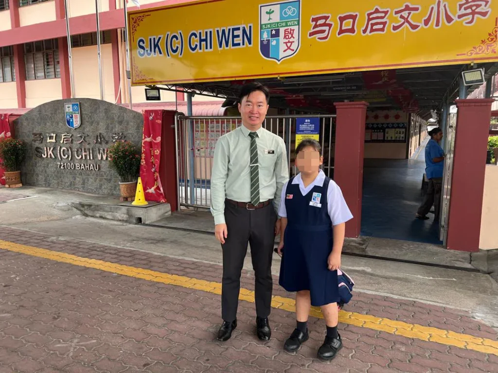 M’sian mum accidentally sends child to school during haze closure after missing group chat notice